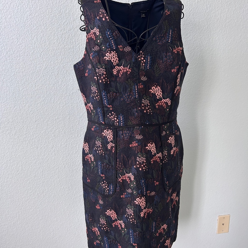 Floral Sleeveless Dress - Black and Pink